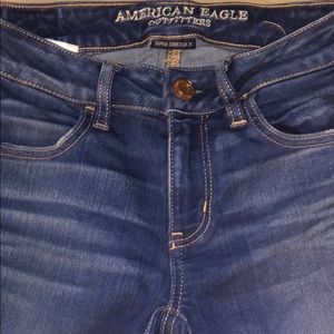 Size 0 American Eagle jeans ! Worn a few times